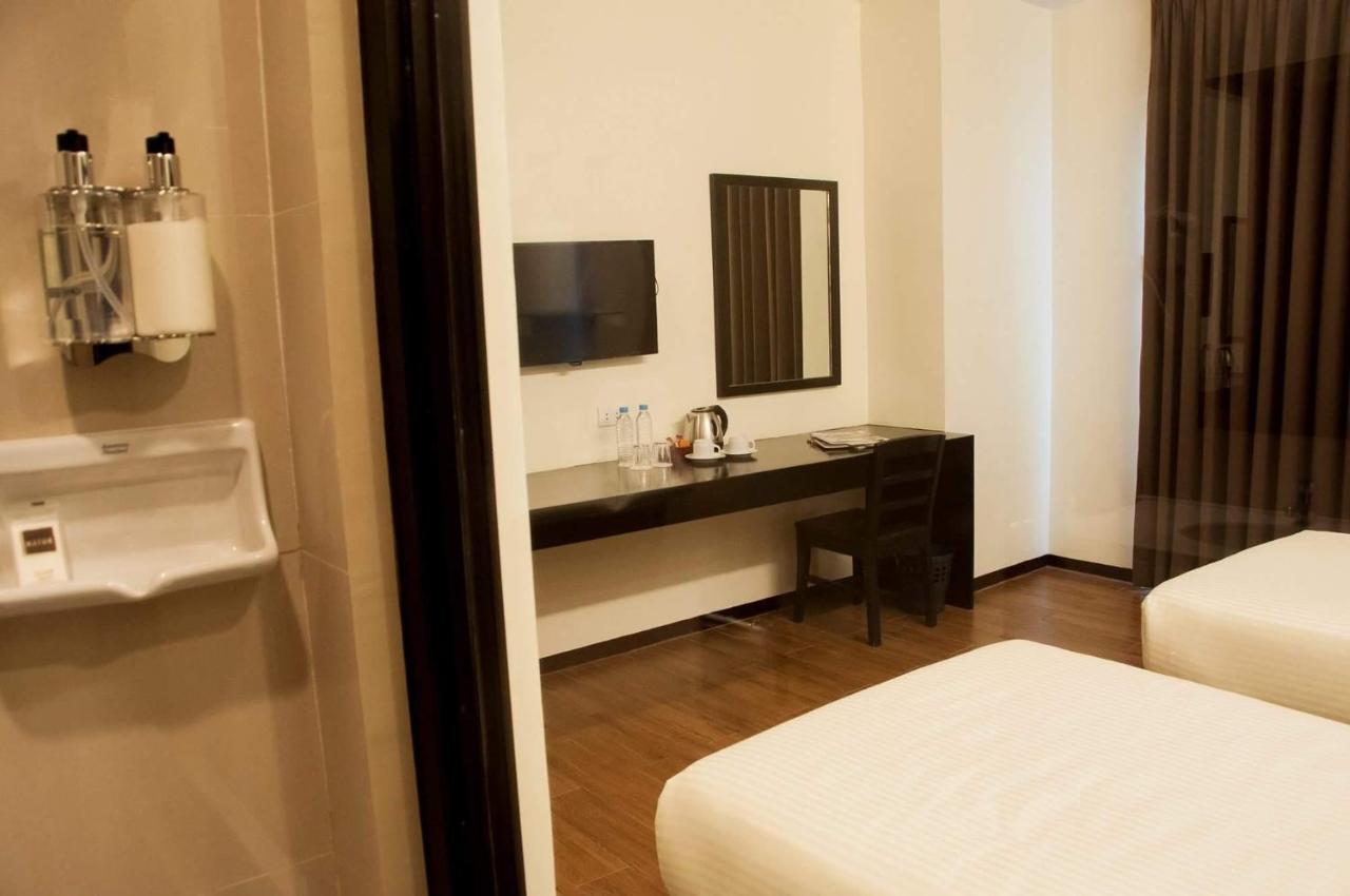Piña Suites Ormoc Exterior foto